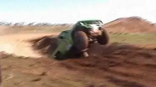 Nissan Patrol jump - Loveday Mud, Dust & Music 09