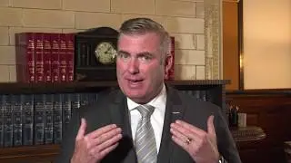 How is a jury selected for a criminal trial in Maine?