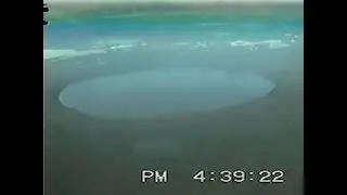 Short - Pingualuit Impact Crater Aerial Overflight  Exploration by Charles 