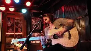 Danielle Nicole performing Adele's 
