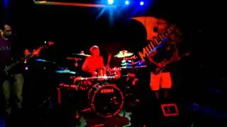 Blue Shifter - Dark Clouds live at Mulligan's Pub Grand Rapids, MI