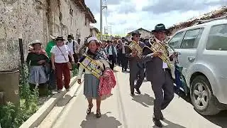 Zapateo con la orquesta juventud amables de Huancayo 