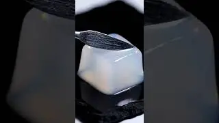 The Most Satisfying Jelly Slice