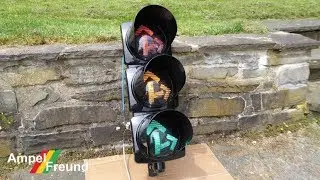 La Semaforica (Italy) Galileo LED Vehicle Signal &Oslash;210 with turn right and straight on black lenses