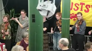 Lustspel med Engelska from Hjortsberga ved Ramslag i Metronomen 2019