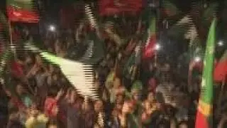 Tehreek-e-Insaf supporters protest in Karachi
