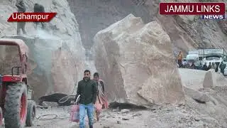 Jammu-Srinagar National Highway shut due to landslide at Dewal Bridge in Udhampur