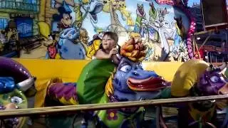 Ana en el bufalito de Benidorm.mp4