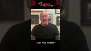 Майкл Майерс ВПЕРВЫЕ примеряет маску!