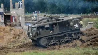 M4 High Speed Tractor Allis Chalmers going offroad