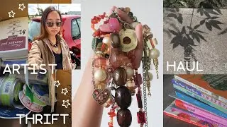 Thrift haul | Vintage craft books, second hand art supplies, chunky jewels | Living in Austin TX