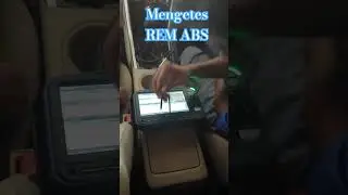 Mengecek rem abs menggunakan scantool #otomotif #zonaotomotif #youtube #shortvideo