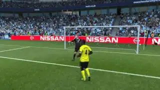 FIFA 16 half way line goal