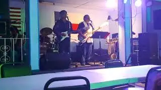 DE VESTIDO BLANCO - Martin Luna Y Los Moondogs 