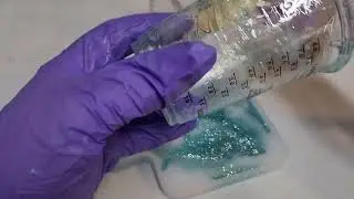 Decorative Resin Cutting Board Pour