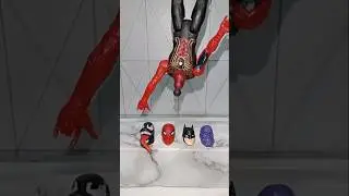 Spiderman chooses the wrong head #spiderman #marveltoys #superhero