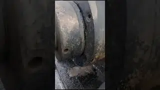 Bearing housing for the Big length shaft. Duo cone seal Damage