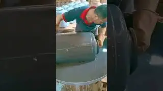 The dyeing process of the ceramic tank