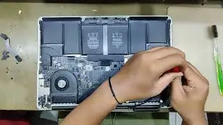 Macbook Pro 15inch A1398 2015 Battery & Speaker Replacement
