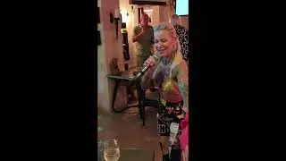 Desiree Hansen   highQ