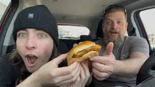 Is Wendy's NEW Crispy Panko Fish Sandwich WORTH A TRY?? | Honest Food Review!