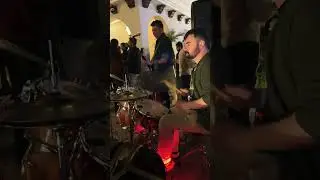 IMPROVISOS NO SHOW! #drums #bass #guitar #jam