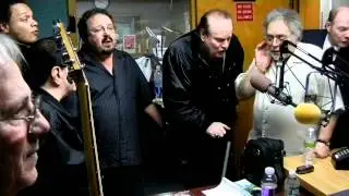 LARRY CHANCE & THE EARLS   LOOKIN FOR MY BABY  STREETS OF THE BRONX  LIVE ON WPAT RADIO TEDDY SMITH BOB OBRIEN SHOW 4 28 11  JPETRECCA VIDEO 2