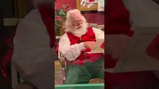 Is Zat You, Santa Claus?!? #realsantaclaus #louisarmstrong #dollywood #nicelist #familyfun