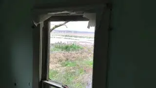 :30 of Urbex Zen - Windy Window