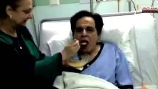 Video of Dilip Kumar with Saira Banu at Lilavati hospital