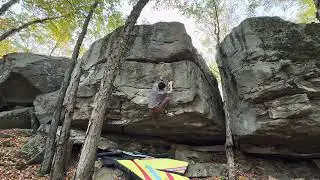 Pennsylvania Bouldering - Bodine Mountain - Blink Twice V10/11