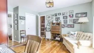 298 Bessborough Ave by Roxanna Trottier