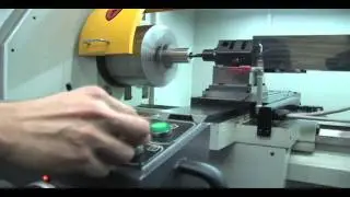 Le Tour conventionnel XENA &agrave; commande assist&eacute;e du contr&ocirc;leur TACHYON de Machineries ISOTOP