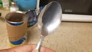 How to open a can of Pillsbury Biscuits with Jump Scare