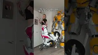 Anyone recognise her? I always loved Arcee #cosplay #transformers #bumblebee