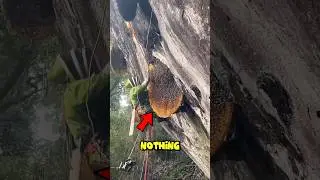 Men Risk Their Lives for Honey 🍯⛰️ #honeyhunters #extremelife #unbelievablestories