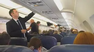 How to avoid airline luggage fees