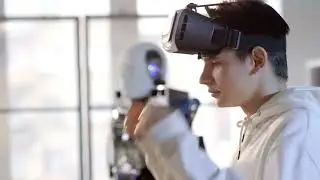 Tesla Optimus Laufroboter-Demo / Tesla Optimus Walking Robot Demo