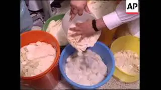 VENEZUELA: NUNS MAKE COMMUNION WAFERS IN TIME FOR POPE'S VISIT