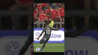 Kenny misses a shot just centimetres over the bar 🧐