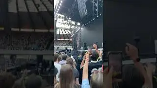Bittersweet Symphony - Richard Ashcroft supporting Oasis at Murrayfield