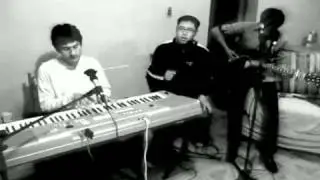 CAMILA BESAME ACUSTICO COVER GUITARRA Y PIANO ( LUNA)