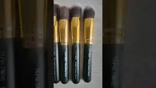#makeup #brush #shorts           puna store makeup brush for beginner.🥰