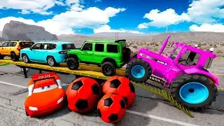 TRANSPORTING PIXAR CARS & FRUITS WITH COLORED & JOHN DEERE vs CLAAS vs TRACTORS - BeamNG.drive #983