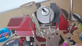 (120) ASSA Twin V10 barrels pick and gut (black belt)