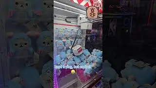 Can't win them all 🙌#clawmachine#round1arcade #plushie #loss #arcade#unlucky #cranemachine