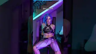 &ldquo;You don&rsquo;t suit this cosplay&rdquo; my honest reaction: #arcane #jinx #jinxcosplay