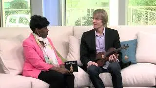 Oklahoma City violinist finds new music in broken instruments (2015-05-02)