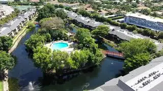 600 Neapolitan Way Naples FL 1080p 038 040 X00 1920x1080