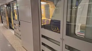 (Métro Toulouse ligne A) VAL208 UM NG/NG2 PH52-110 [léger défaut moteur] De Arènes à Bellefontaine